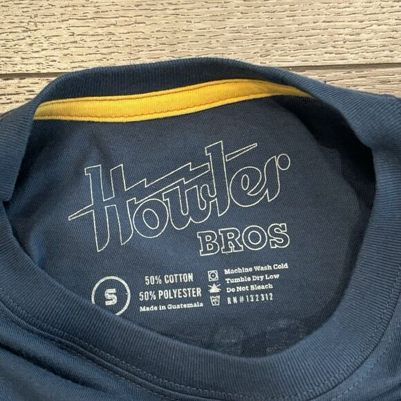 Howler Bros Long Sleeve T-Shirt Mens Small Bubblegum Key Largo Blue Casual NWT - Picture 4 of 8